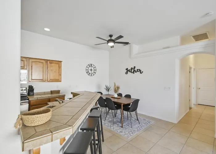 1 Mi To Lake: Airy W/ Patio In Havasu! Lake Havasu City