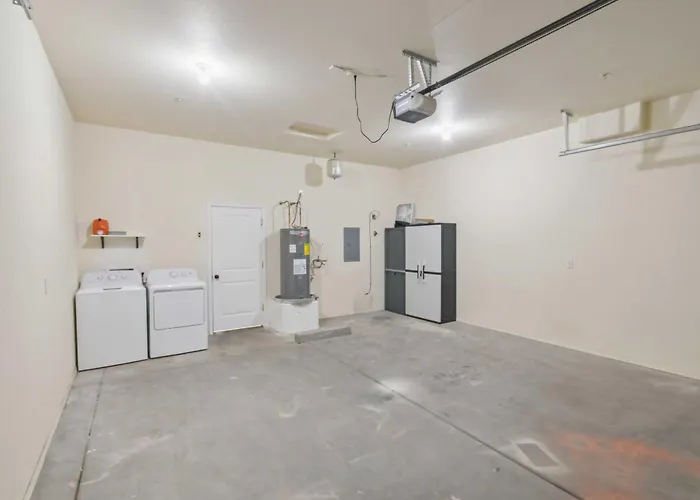 1 Mi To Lake: Airy W/ Patio In Havasu! Lake Havasu City